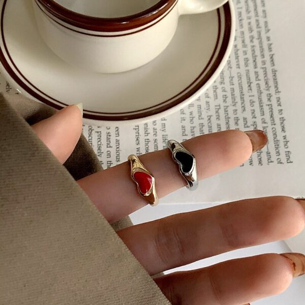 Romantic Simple Red Black Heart-shaped Metal Ring Fashion Cute Wedding Gold Color Ring For Women Punk Party Jewelry Gift 1